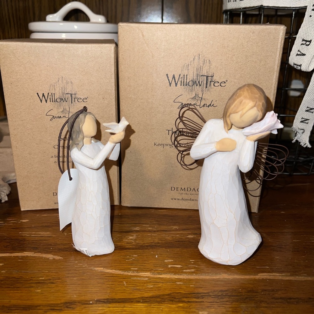 Willow tree figurines